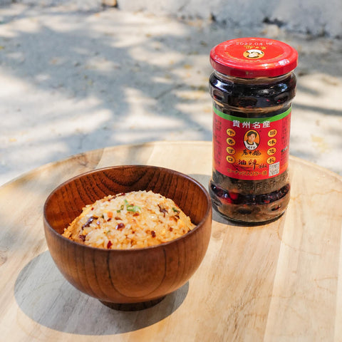 老干媽 油辣椒 ピーナツ入りラー油 激辛ラー油/老干妈 油辣椒275g
